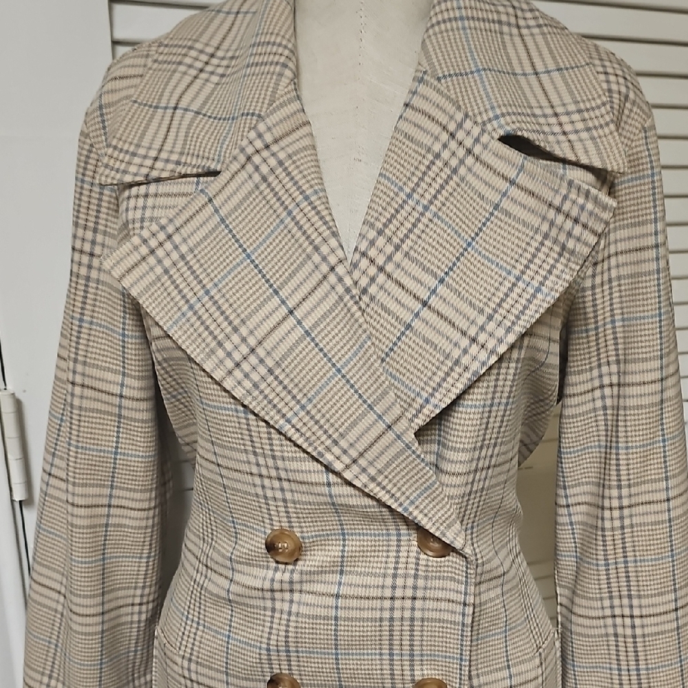 Bagatelle Beige Plaid Trench Coat - Picture 2 of 12